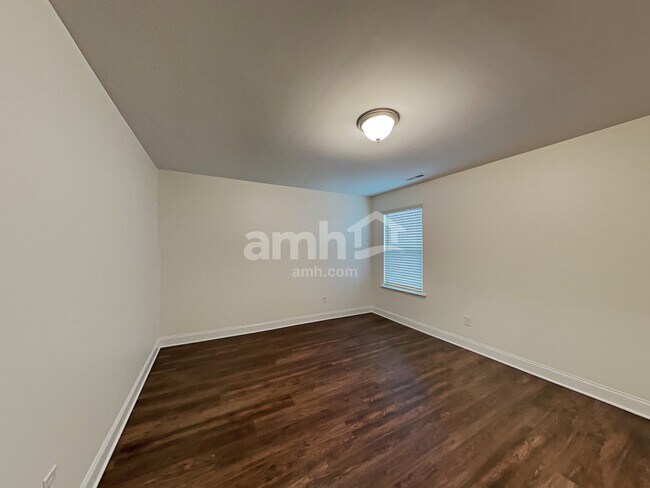 Building Photo - 2144 Laurel Walk Ln