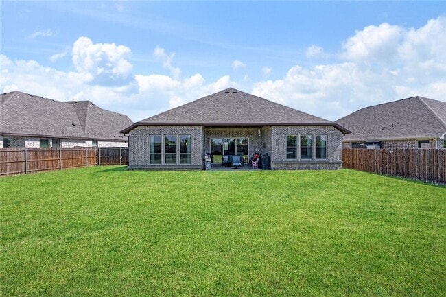 Building Photo - 209 Chesapeake Dr