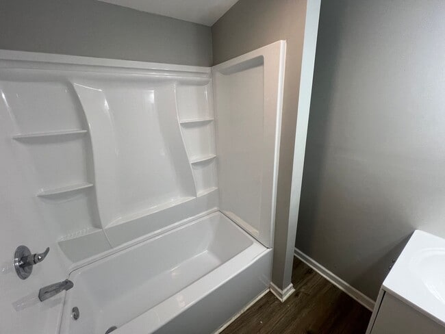 Building Photo - House for rent in Elizabethtown. 3 bed and...