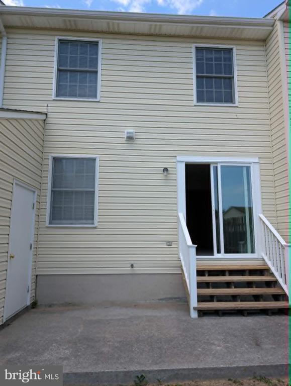 Building Photo - 414 Surrey Club Ln