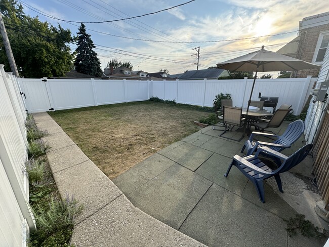 Fenced Yard - 5731 W Addison St