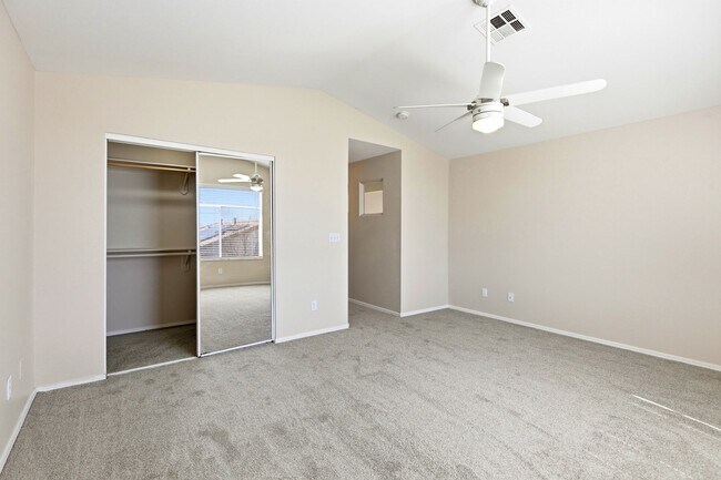 Building Photo - 4 bedroom with NO HOA! New Appliances & New Carpet!
