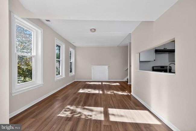 Building Photo - 59 Southard St