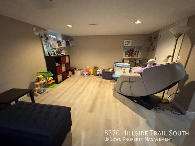 Building Photo - 8370 Hillside Trail S