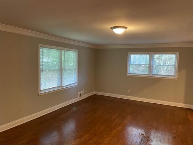 Building Photo - 705 Georgia Ave