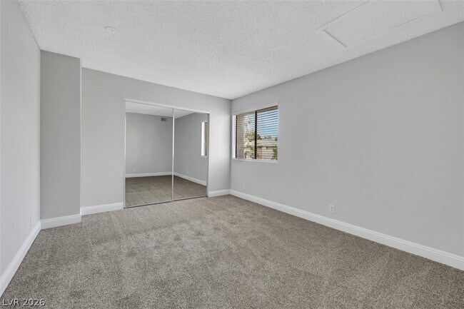 Building Photo - 3151 N Soaring Gulls Dr