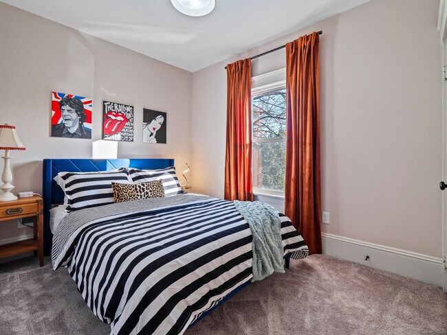 Building Photo - 6110 Ellen Ave