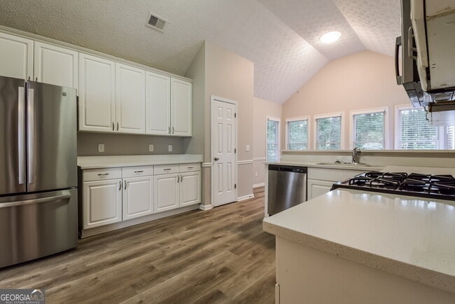 Building Photo - 5160 St Claire Pl