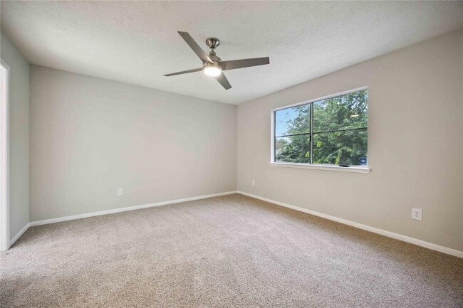 Building Photo - 12215 Cardston Ct