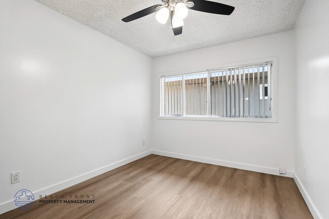 Building Photo - 1458 Marine Ave.