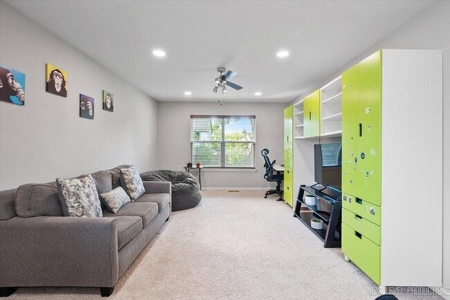 Building Photo - 73 W Illinois Ave