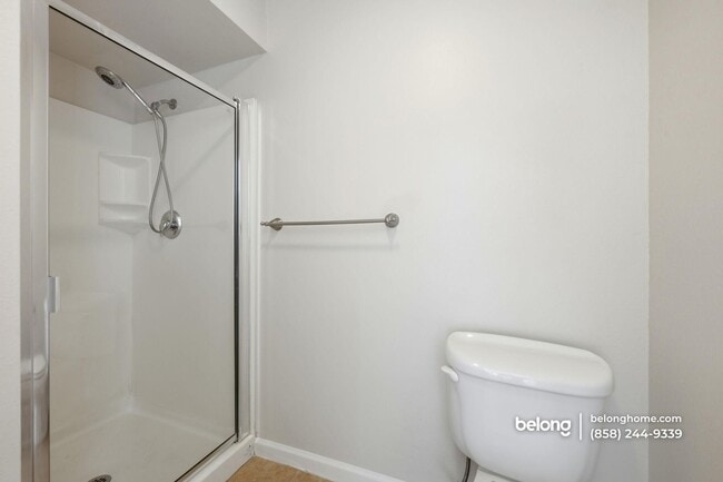 Building Photo - 6666 Beadnell Way