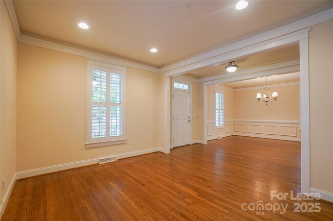 Building Photo - 12637 Doster Ave