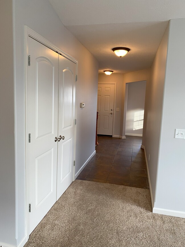 Hallway Between Foyer and Living Room - 2901 Red Oak Rd