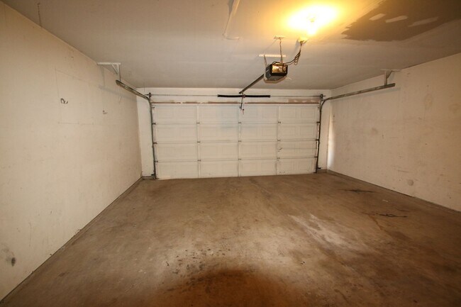 Building Photo - 3412 Derby Ct