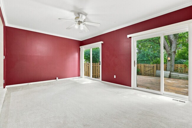 Building Photo - 5141 Buckingham Pl Dr