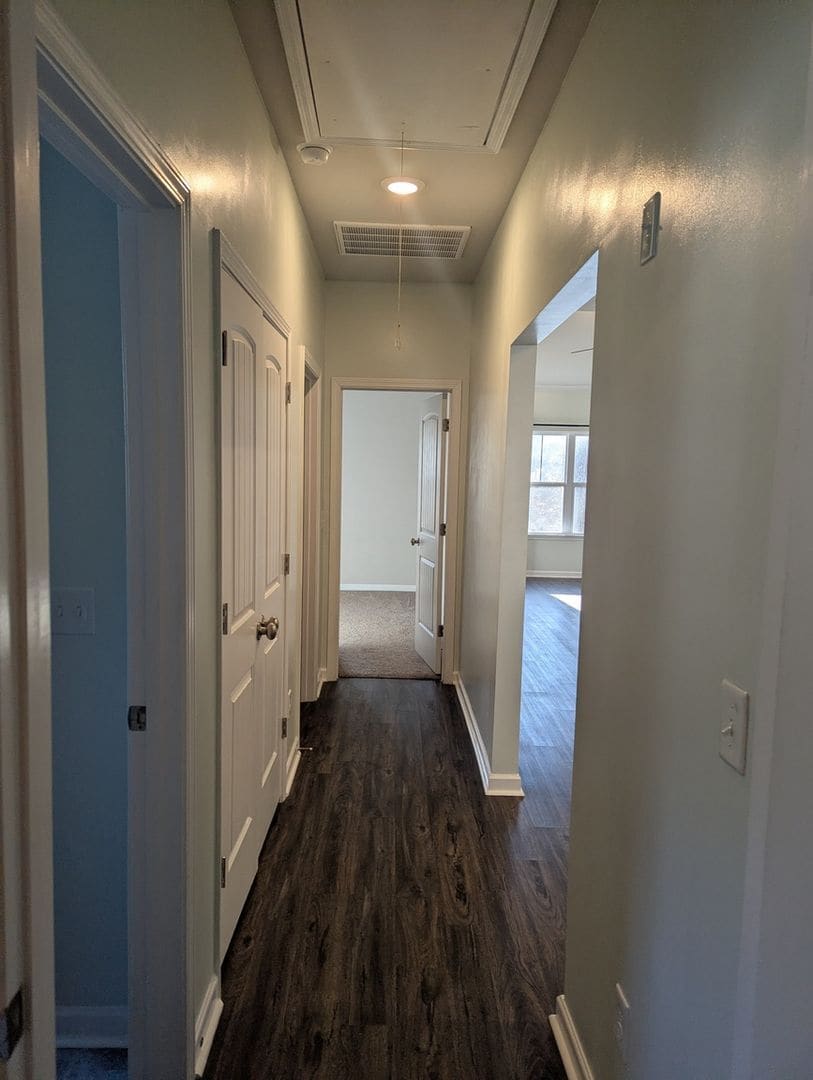 Building Photo - 385 Orchard Ln