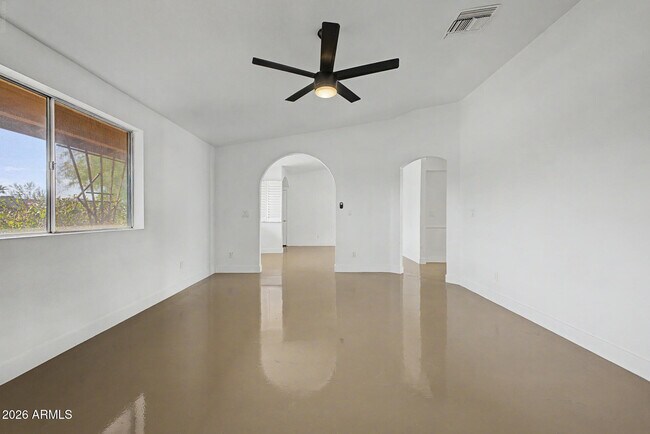 Building Photo - 16223 N 40th Pl