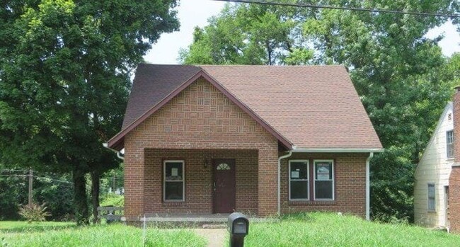 Building Photo - 836 Richardson st