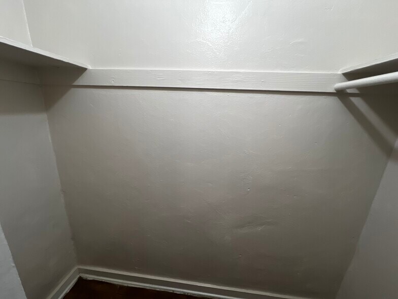 Building Photo - 3730 3rd Ave N