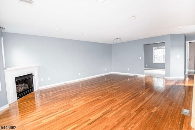 Building Photo - 49 Stuyvesant Ave