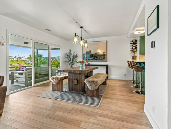 Building Photo - 2960 Calle Grande Vista