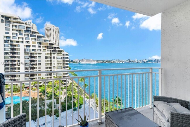 Building Photo - 770 Claughton Island Dr