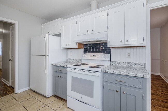 Building Photo - 125 Magnolia Dr