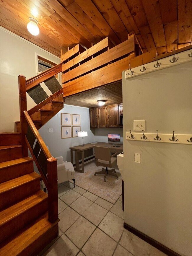 Building Photo - 334 Paterson Plank Rd