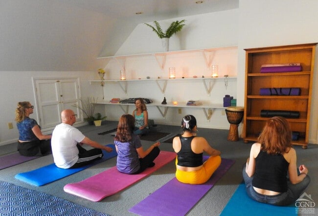 Building Photo - 147 Rock City Rd