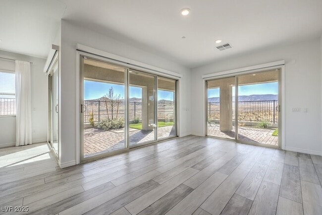 Building Photo - 12429 Primrose Grove Ln