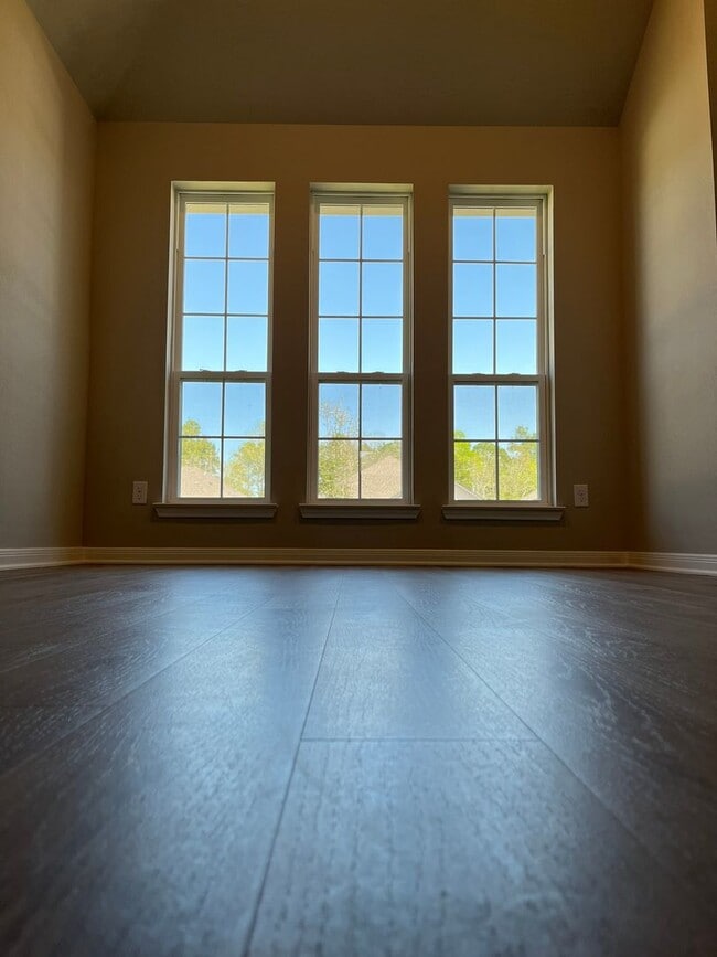 Building Photo - 3/2/2  in the beautiful  gated community of Point Aquarius WISD