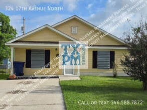 Building Photo - 324 17th Ave N