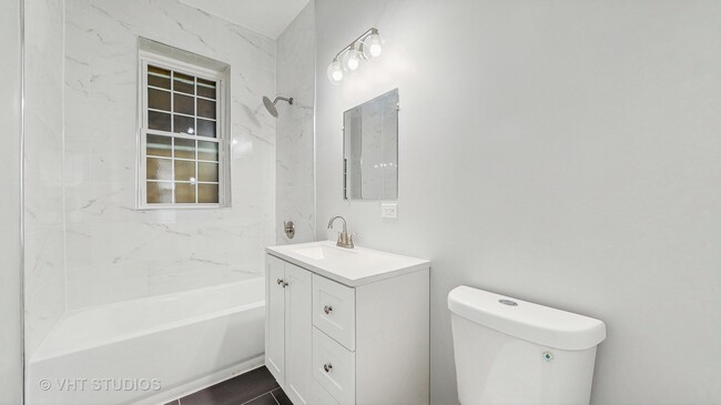 Building Photo - 2626 E 78th St