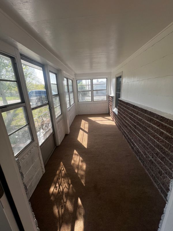Building Photo - 1801 Woodson Dr SW