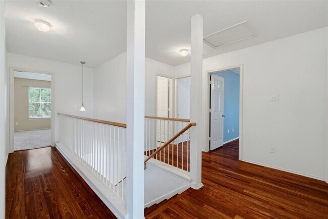 Building Photo - 2110 Keepsake Dr