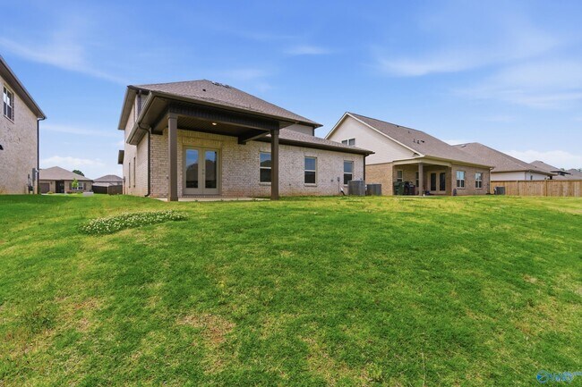 Building Photo - 117 Speck Cir