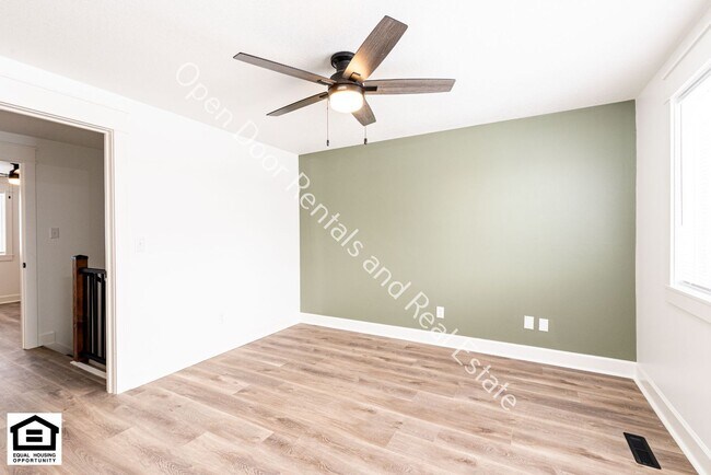 Building Photo - 15110 Tally Ho Dr