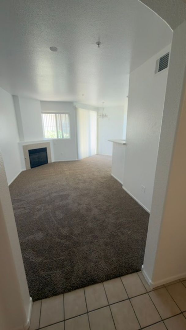 Building Photo - 7115 S Durango Dr
