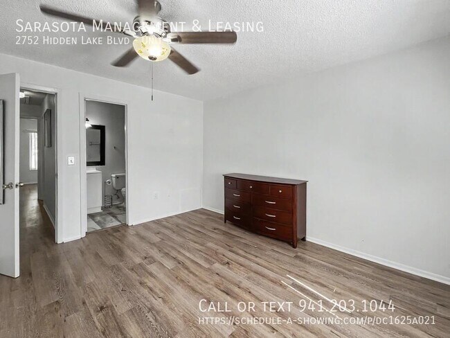 Building Photo - 2752 Hidden Lake Blvd