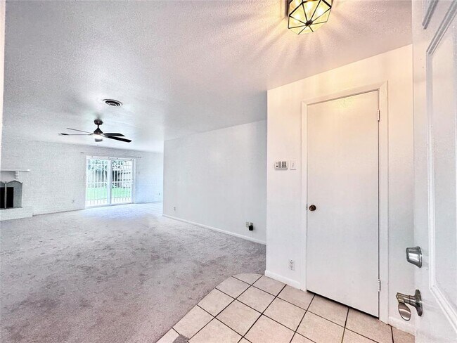 Building Photo - 8419 Neff St