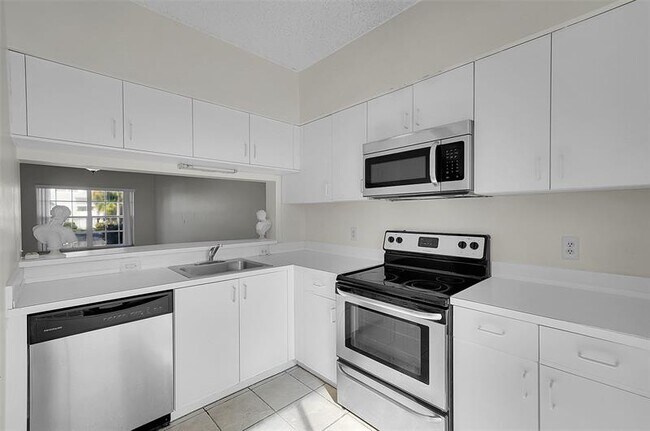 Building Photo - 50 Truman Dr