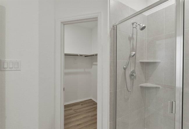 Building Photo - 3015 Wedgewood Cv Wy