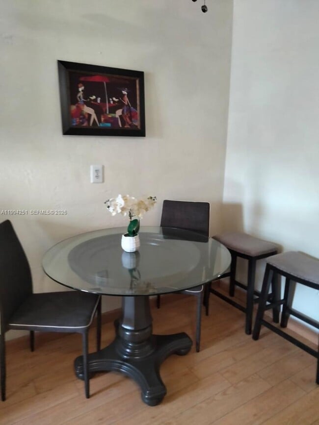 Building Photo - 4015 Indian Creek Dr