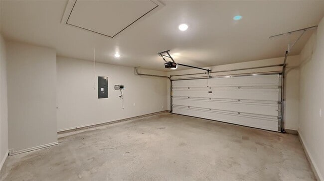 Building Photo - 9101 NW 127th St