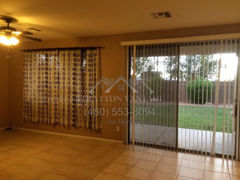 Building Photo - 2180 S Holguin Way