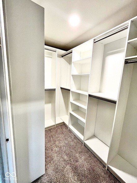 Building Photo - 315 Steeples Blvd