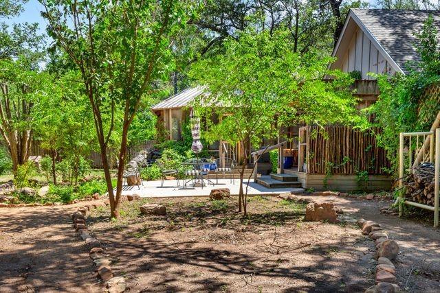 Building Photo - 501 Mulberry St