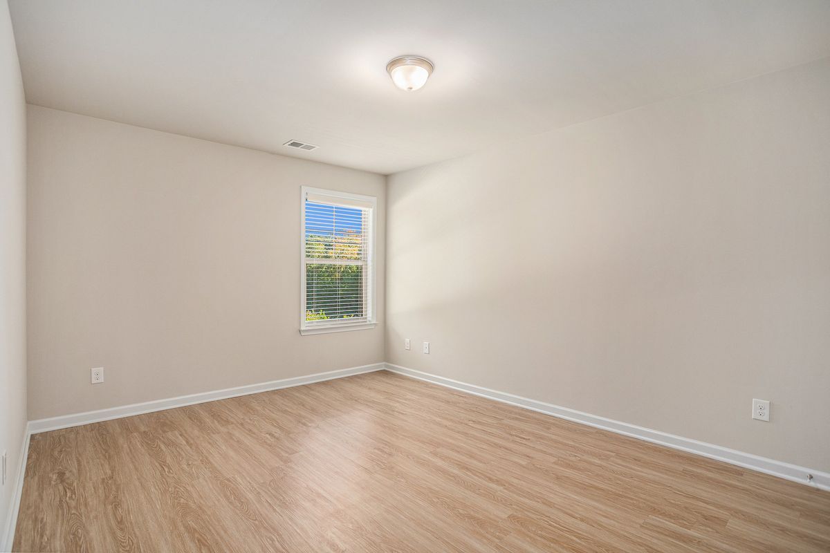 Building Photo - 7772 Fawn Cir