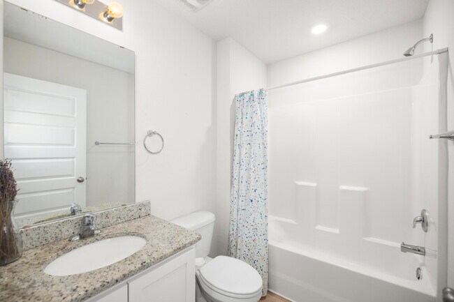 Building Photo - 1105 Valor Walk